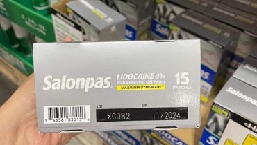 Salonpas Lidocaine 4% có tốt không?