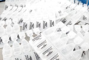 Nước mắt nhân tạo Refresh Plus có tác dụng gì?-1