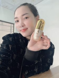 aqua-collagen-wrinkle-care-serum-gia-bao-nhieu-lieu-co-xung-dang-voi-hieu-qua-mang-lai