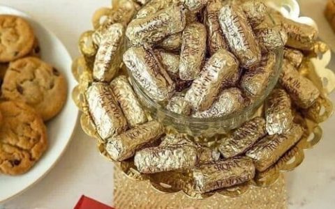 Almond Roca Brown & Haley review: có ngon như lời đồn?