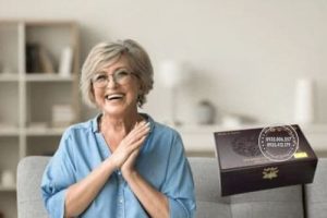 dong-trung-ha-thao-hwangjejin-liquid-gold-gia-bao-nhieu-mua-o-dau-uy-tin2