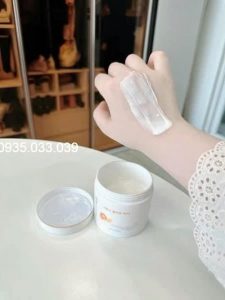 cach-dung-kem-trang-body-narci-natural-sgs-hieu-qua-nhat